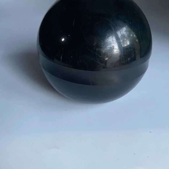 Magic 8 Ball - Picture 2 of 10